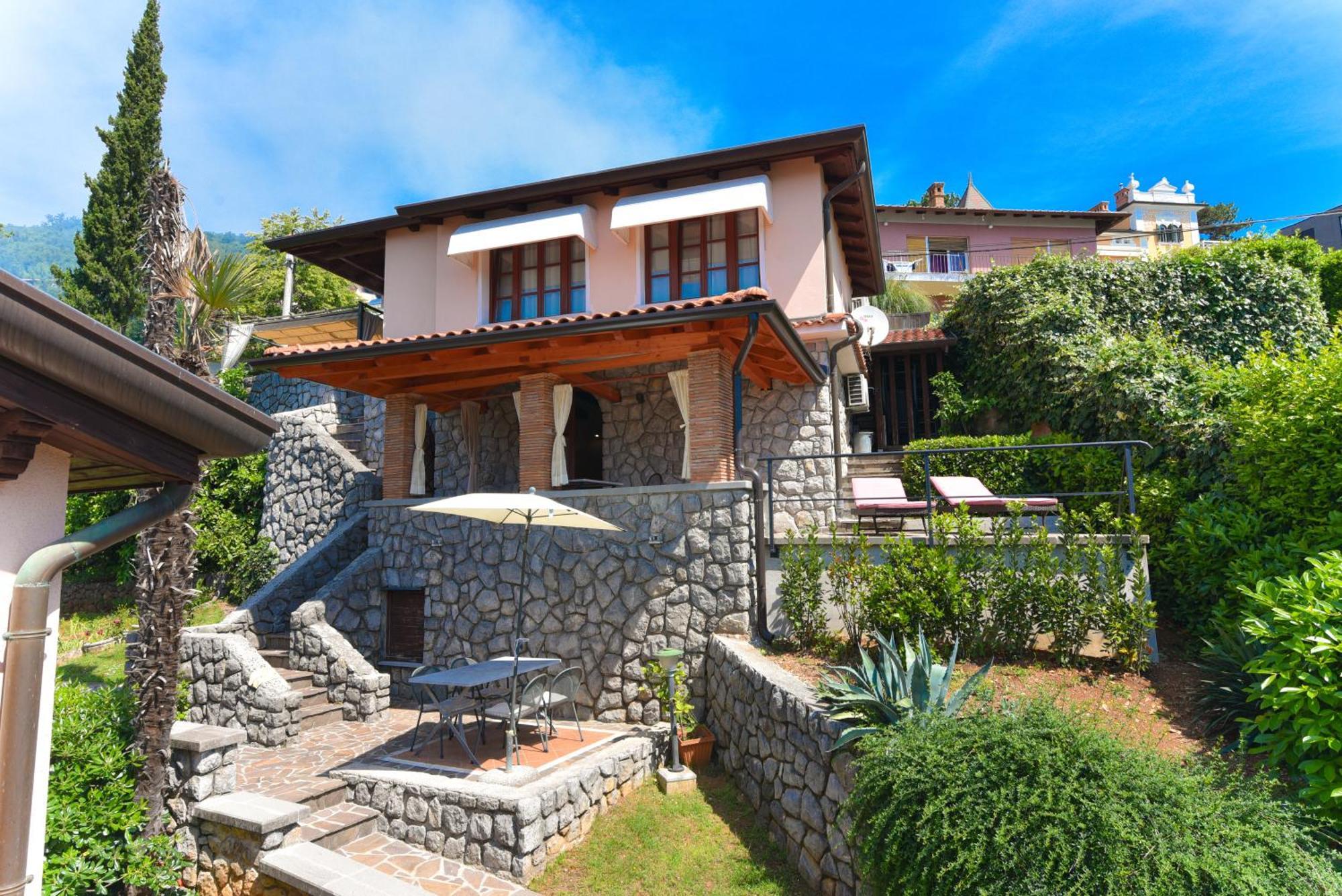 Apartments Villa Vosilla Abbazia Esterno foto