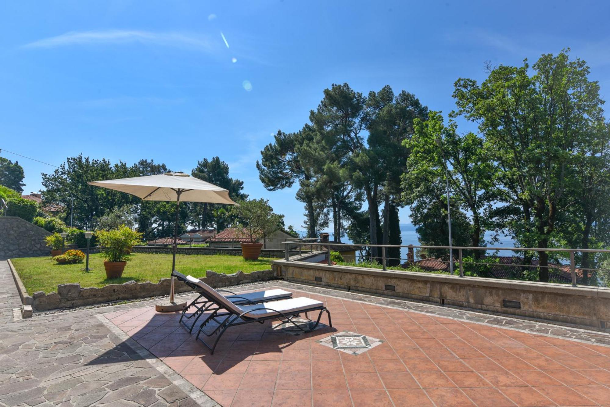 Apartments Villa Vosilla Abbazia Esterno foto