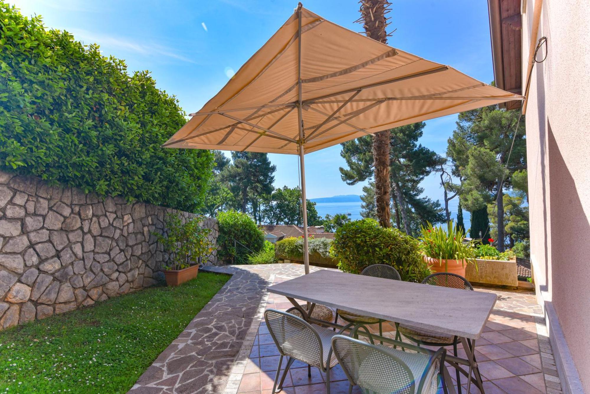 Apartments Villa Vosilla Abbazia Esterno foto